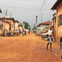 Rue d'un quartier de Ouidah